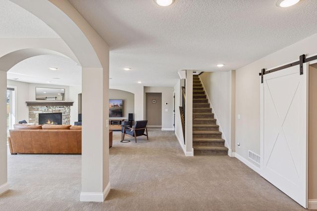 78 Rapp Farm Lane, North Oaks, MN 55127