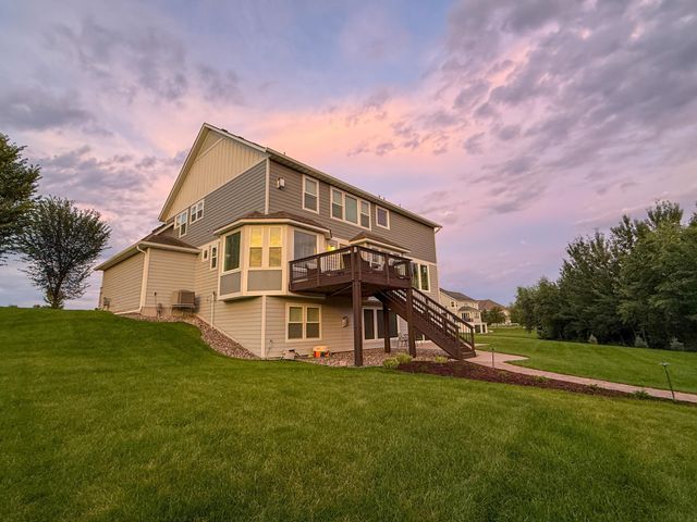 78 Rapp Farm Lane, North Oaks, MN 55127