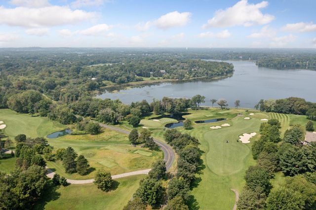 78 Rapp Farm Lane, North Oaks, MN 55127