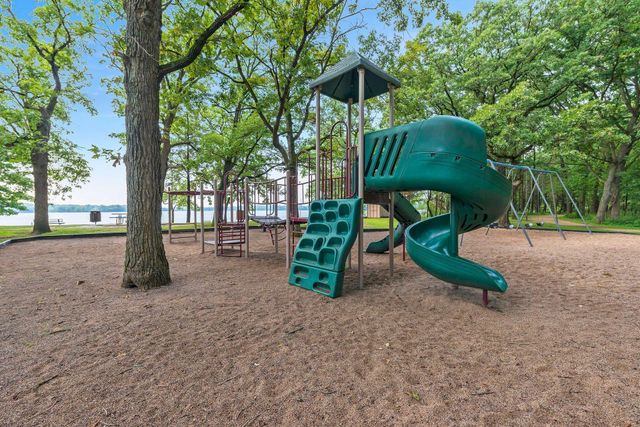 78 Rapp Farm Lane, North Oaks, MN 55127