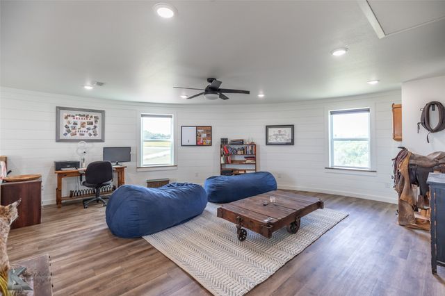 462 County Road 241, Ovalo, TX 79541