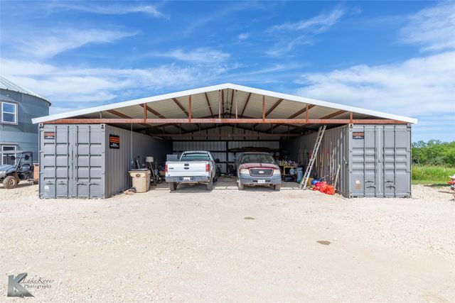 462 County Road 241, Ovalo, TX 79541
