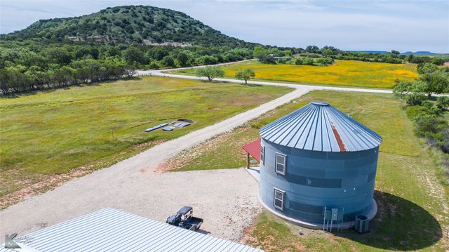 462 County Road 241, Ovalo, TX 79541