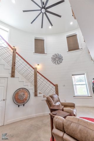 462 County Road 241, Ovalo, TX 79541