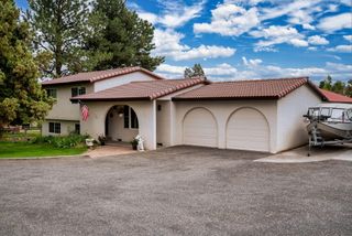 3790 NW 38th Street, Redmond, OR 97756