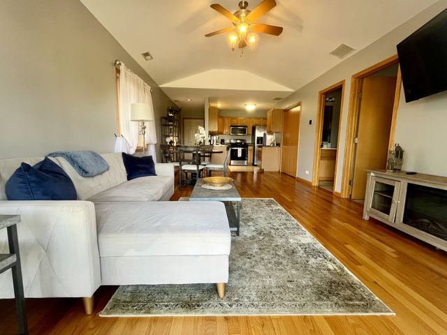 10620 S CENTRAL Avenue 3A, Chicago Ridge, IL 60415