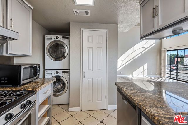 3780 Ocean View Avenue 2, Los Angeles, CA 90066