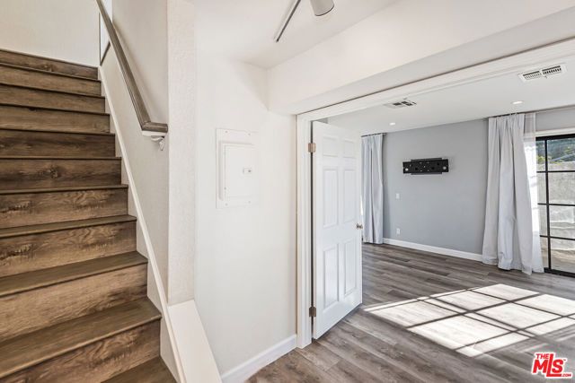 3780 Ocean View Avenue 2, Los Angeles, CA 90066