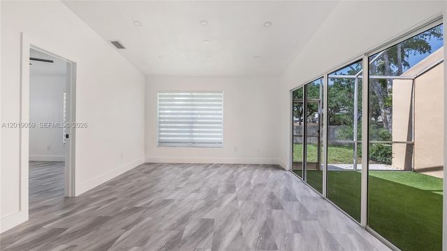 9531 W Heather Ln, Miramar, FL 33025