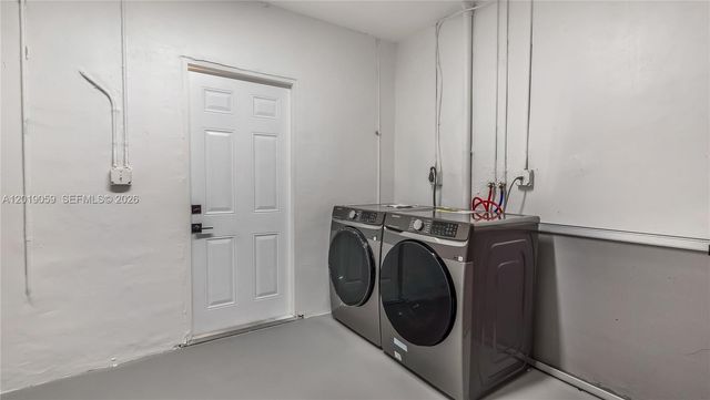 9531 W Heather Ln, Miramar, FL 33025