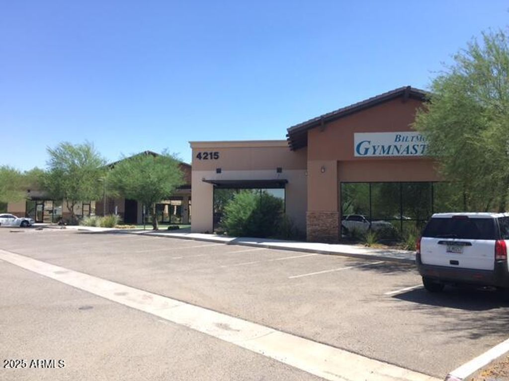 4215 E Bell Road 103, Phoenix, AZ 85032 — exterior