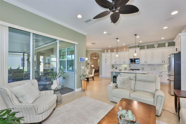 1618 EMERALD DUNES DRIVE, Sun City Center, FL 33573