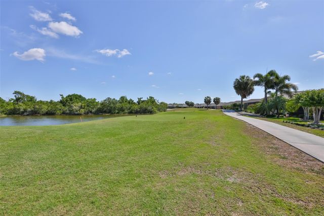 1618 EMERALD DUNES DRIVE, Sun City Center, FL 33573