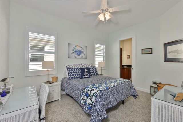 1618 EMERALD DUNES DRIVE, Sun City Center, FL 33573