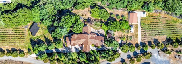 9500 Santos Ranch Rd, Pleasanton, CA 94588
