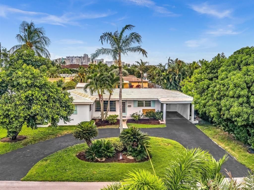 226 Algiers Ave, Lauderdale By The Sea, FL 33308