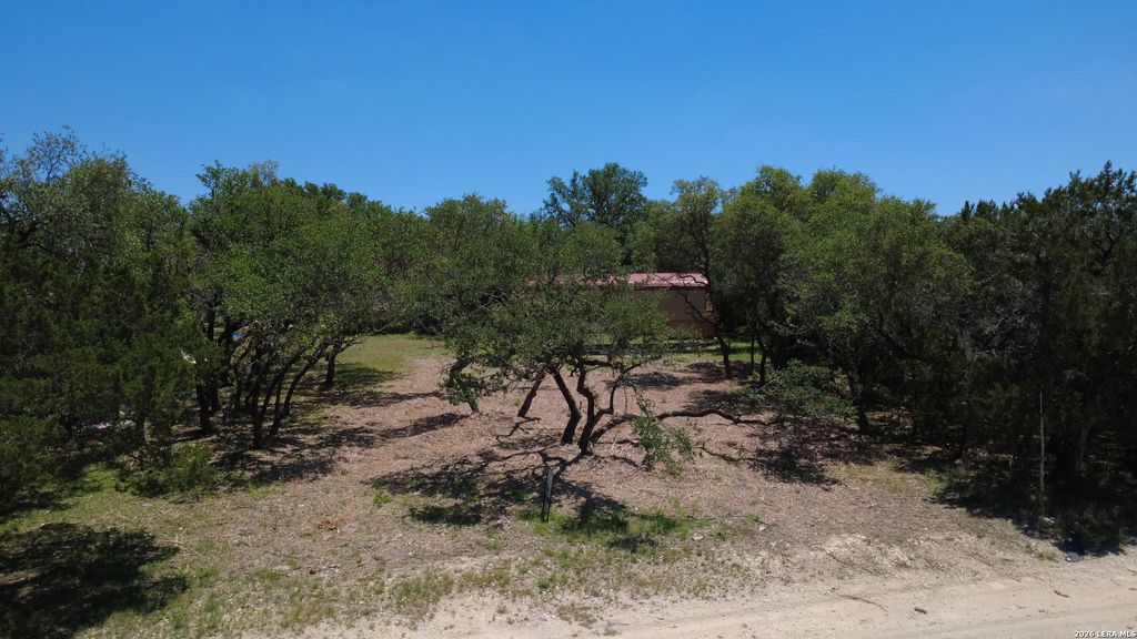 362 CANYON SPRINGS DR, Canyon Lake, TX 78133