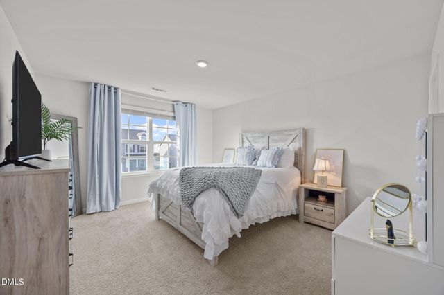 1432 Carisbrooke Drive, Mebane, NC 27302