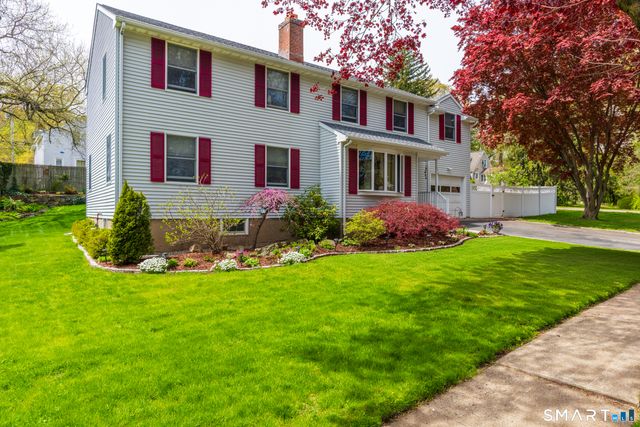 105 Meadow Wood Road, Stratford, CT 06614
