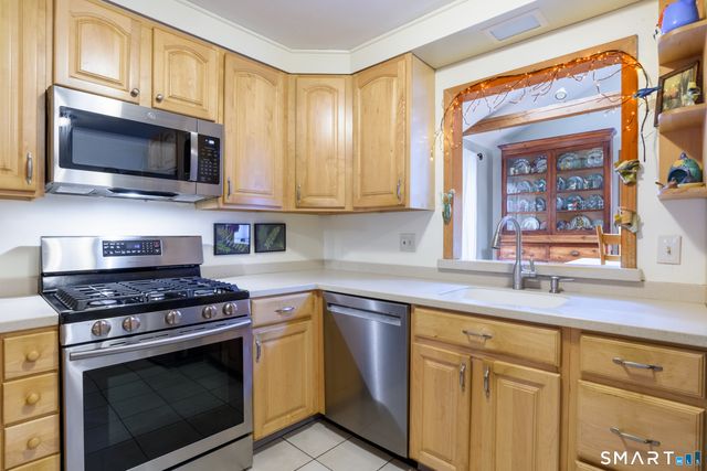 105 Meadow Wood Road, Stratford, CT 06614