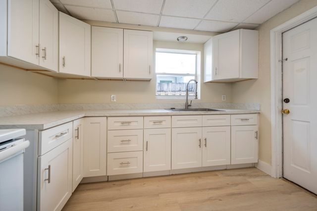 412 SE 17th Street Front, Fort Lauderdale, FL 33316