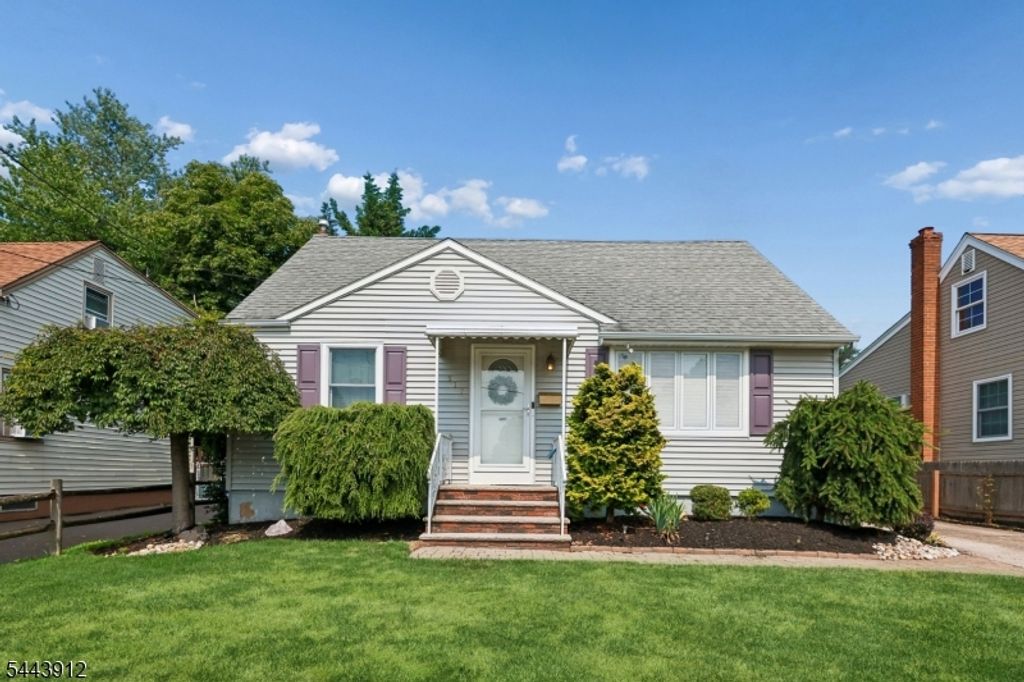 517 Joseph Ave, Woodbridge Twp., NJ 07095