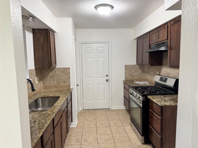 10415 Sageburrow Drive, Houston, TX 77089