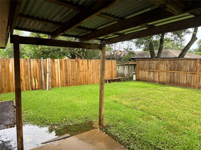 10415 Sageburrow Drive, Houston, TX 77089