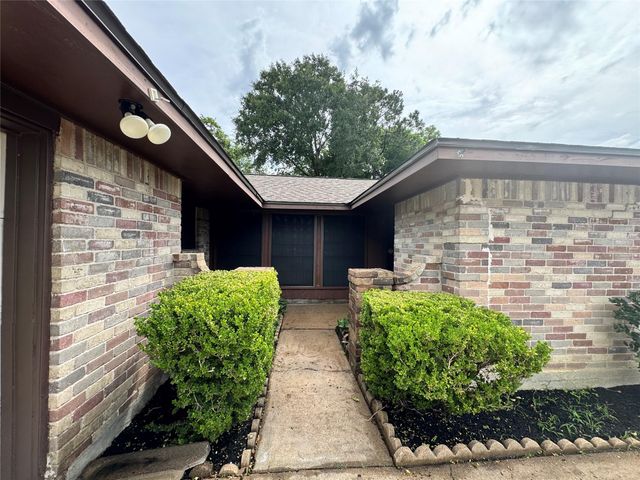 10415 Sageburrow Drive, Houston, TX 77089