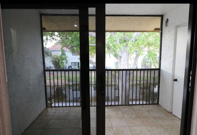 11333 Royal Palm Boulevard E-1, Coral Springs, FL 33065