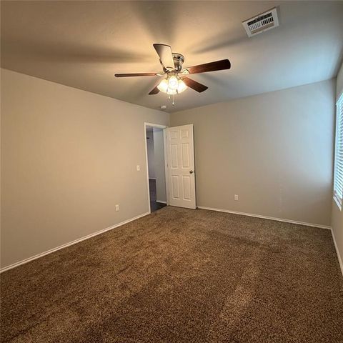 2044 W Autumn Way, Mustang, OK 73064