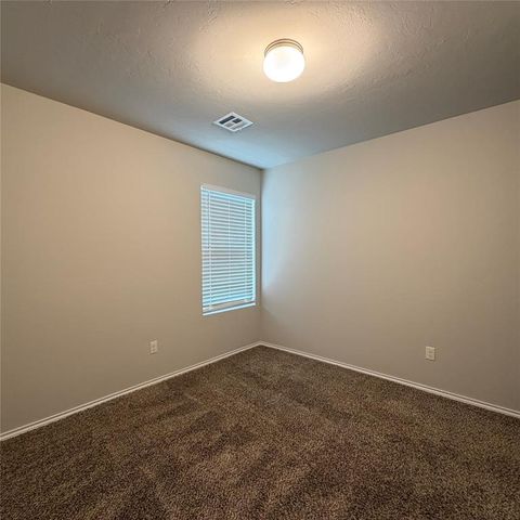 2044 W Autumn Way, Mustang, OK 73064