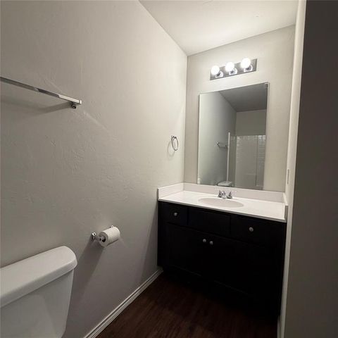 2044 W Autumn Way, Mustang, OK 73064