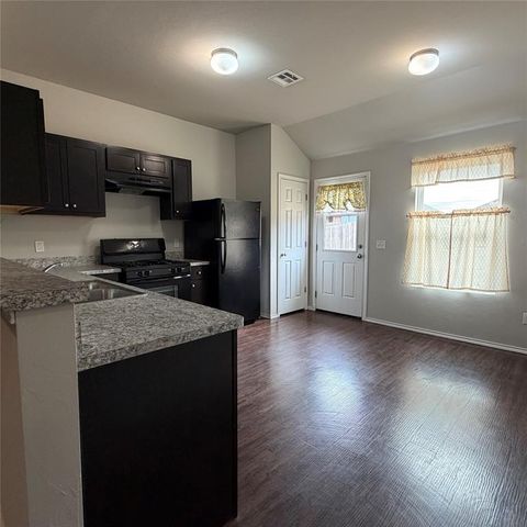 2044 W Autumn Way, Mustang, OK 73064