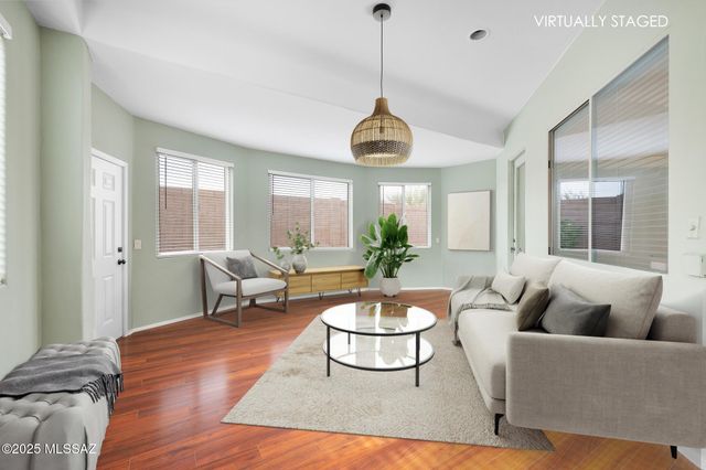 2171 N Avenida Del Polen, Green Valley, AZ 85614