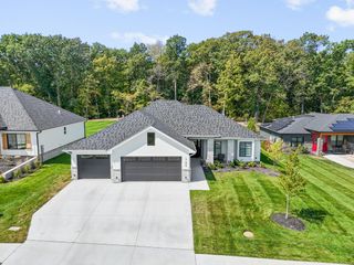 705 SAGEMOOR DR, Columbia, MO 65201