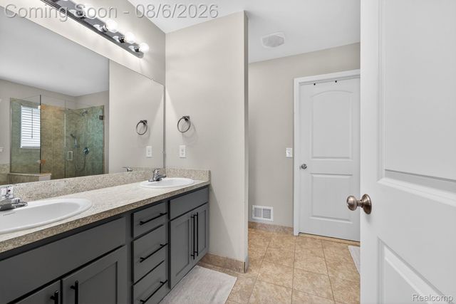 55920 Sunningdale Drive, Lyon Charter Township, MI 48178