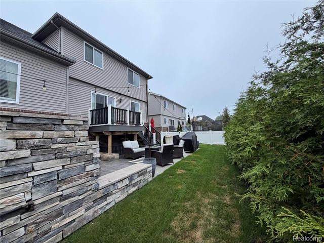 55920 Sunningdale Drive, Lyon Charter Township, MI 48178