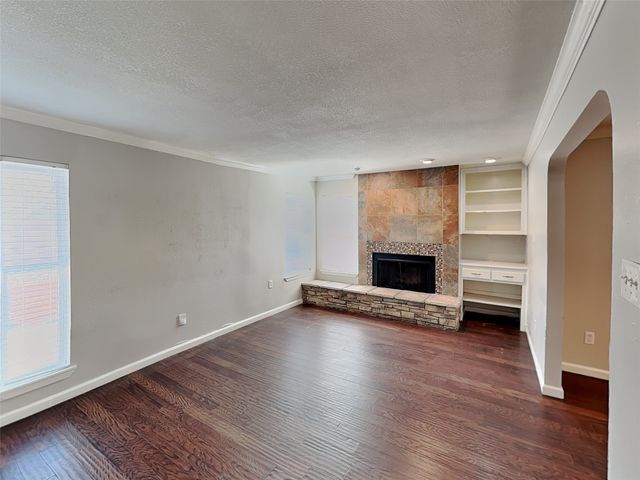 2201 Park Hill Drive, Fort Worth, TX 76110