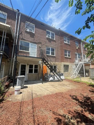 3083 49th Street, Astoria, NY 11103