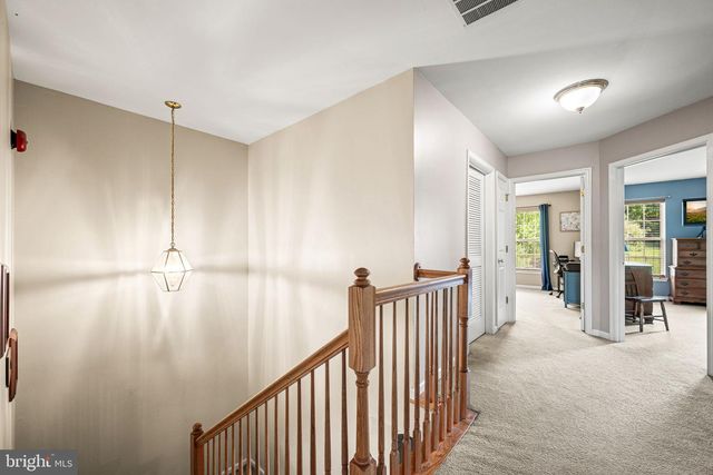 229 CREEKSIDE DR, Pottstown, PA 19464