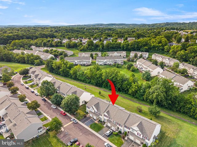 229 CREEKSIDE DR, Pottstown, PA 19464