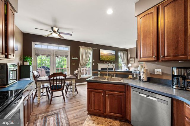229 CREEKSIDE DR, Pottstown, PA 19464