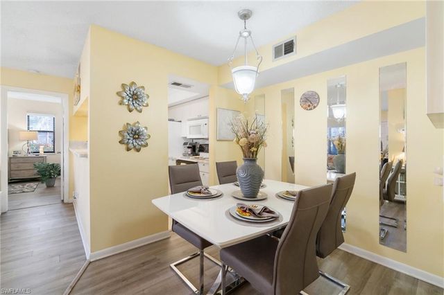 4363 27th Ct SW Apt 103, Naples, FL 34116