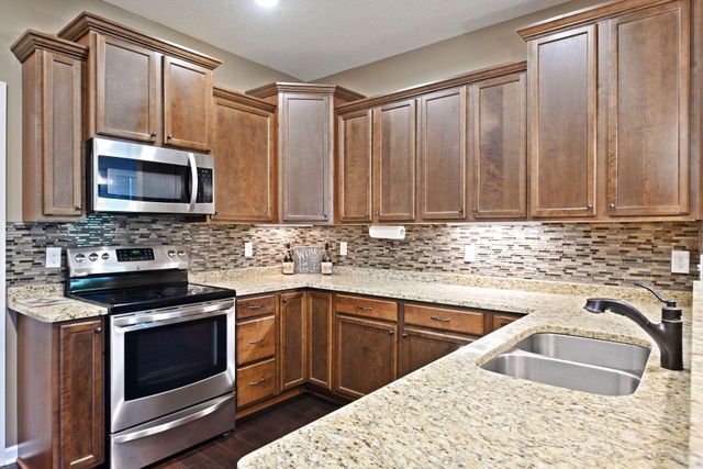 1106 Lorraine Court, Carver, MN 55315