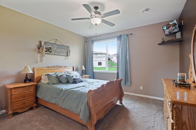 1106 Lorraine Court, Carver, MN 55315