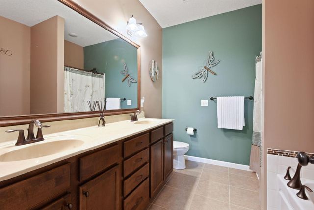 1106 Lorraine Court, Carver, MN 55315
