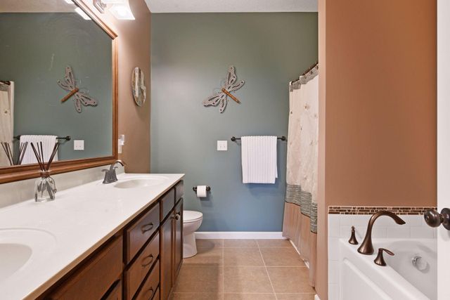 1106 Lorraine Court, Carver, MN 55315