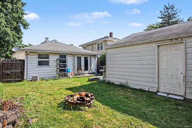 1344 E Bowman Street, South Bend, IN 46613