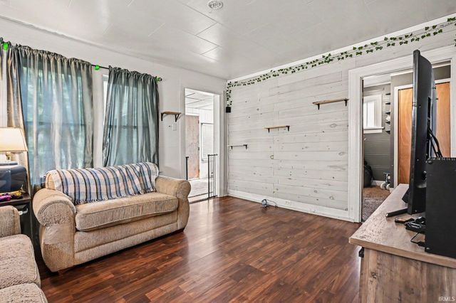 1344 E Bowman Street, South Bend, IN 46613